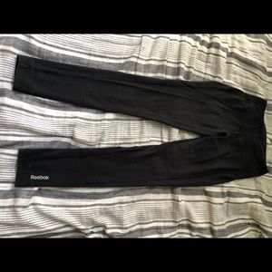 black reebok leggings